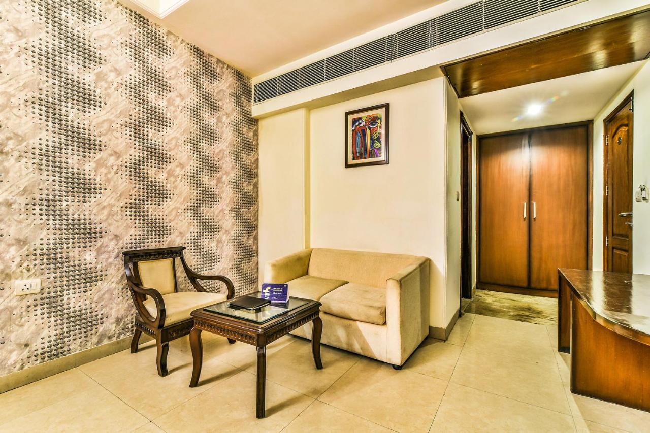 Hotel Alpine Tree Нью-Дели Экстерьер фото